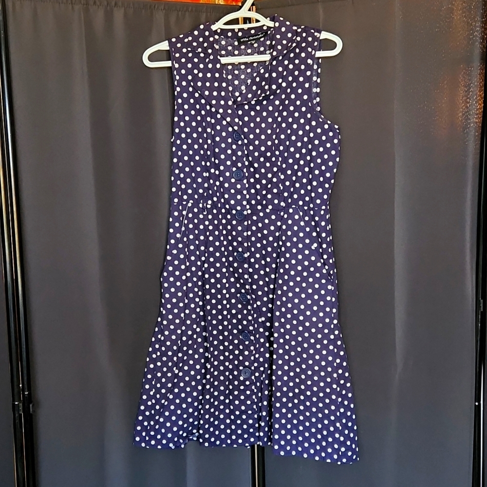 Mlle Gabrielle Navy and White Polka dot tie waist dress. Size Medium